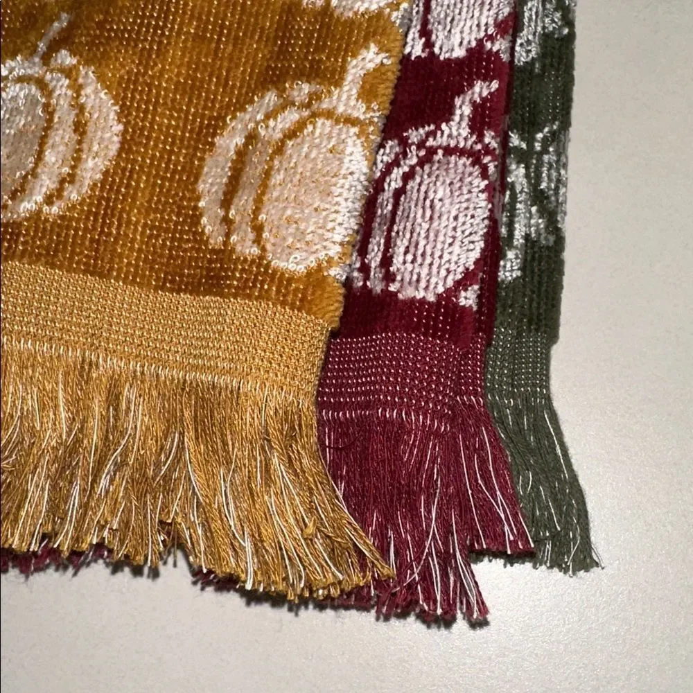 ENVOGUE Caramel Brown White Burgundy Green Harvest Pumpkin Fringe Kitchen Towels
